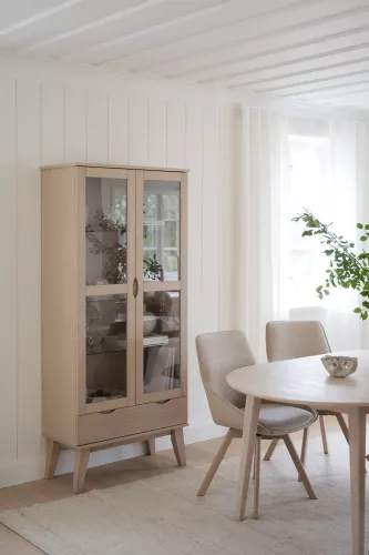 Filippa Vitrinskåp Vitpigmenterad
