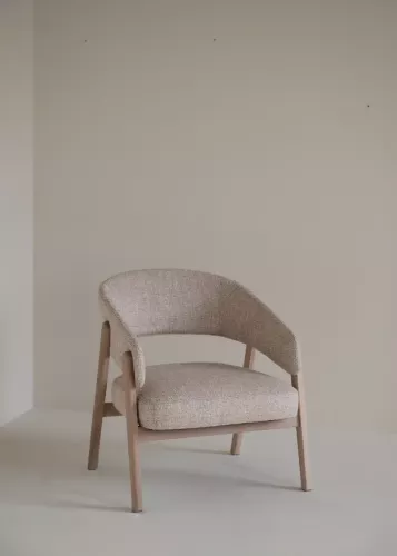 Barnaby Loungestol Field Ljusbeige Vitpigmenterad