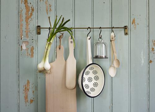 Skärbräda Med Läderband