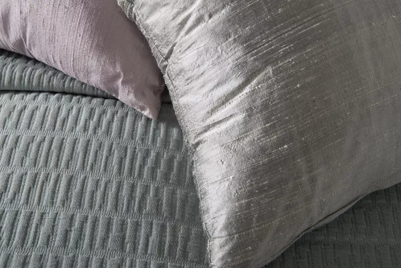 Alicia Sängöverkast Mellangrön