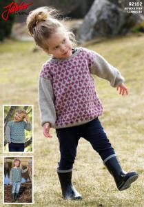 MÖNSTERSTICKAD BARNKOFTA OCH TRÖJA