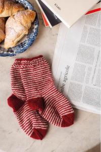 Mon Petit Rayé – Stickade barnsockor