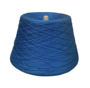 Garntråd på kon - Blå