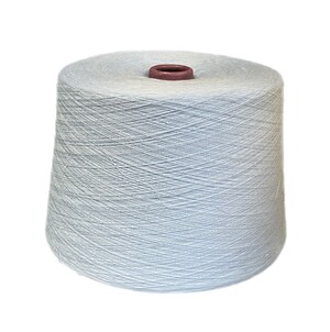 Garntråd på kon - Ljusblå (nm 40)