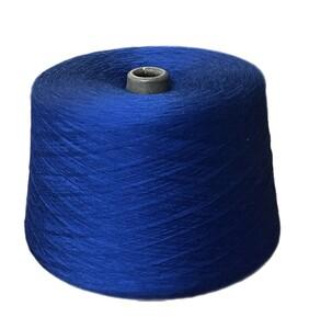 Garntråd på kon - Kornblå (nm 30)