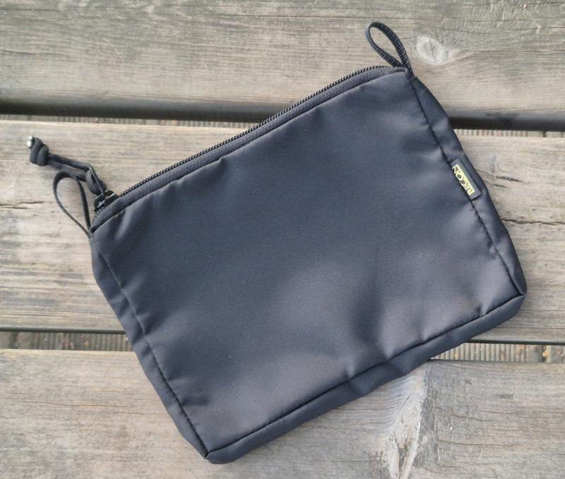 Recon Universalfodral Dragkedja 20 cm