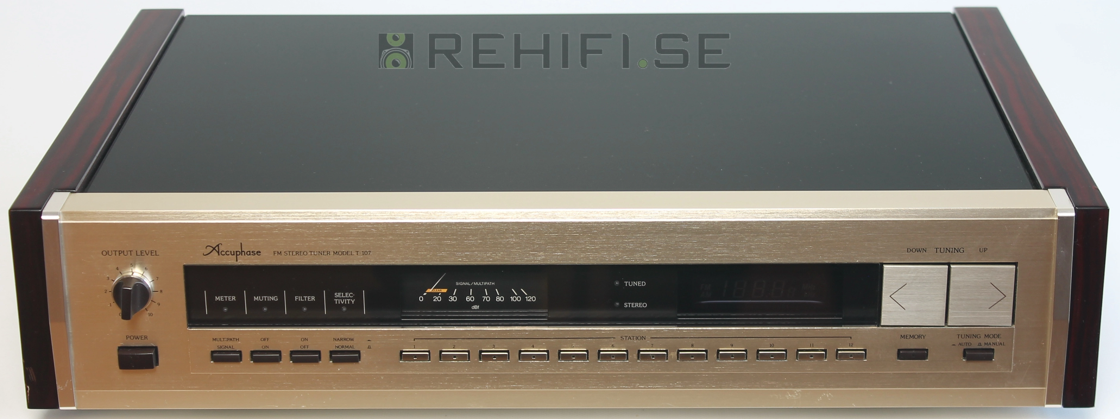 Accuphase T-107