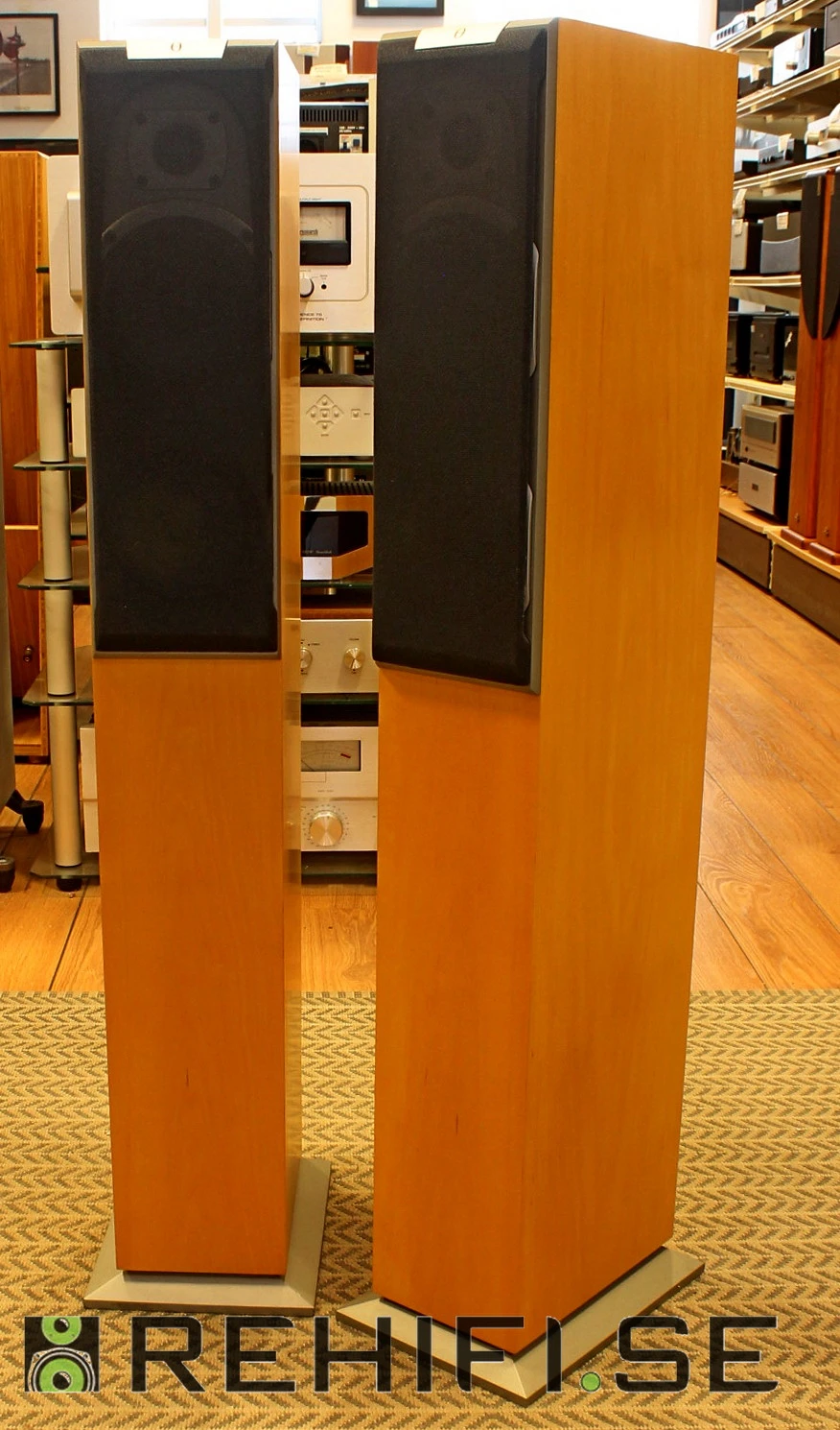 Audiovector K3 Super begagnade golvhögtalare från Rehifi