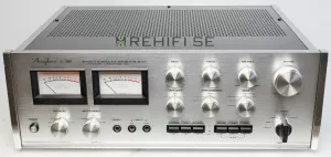 Accuphase E-202