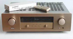 Accuphase E-210A