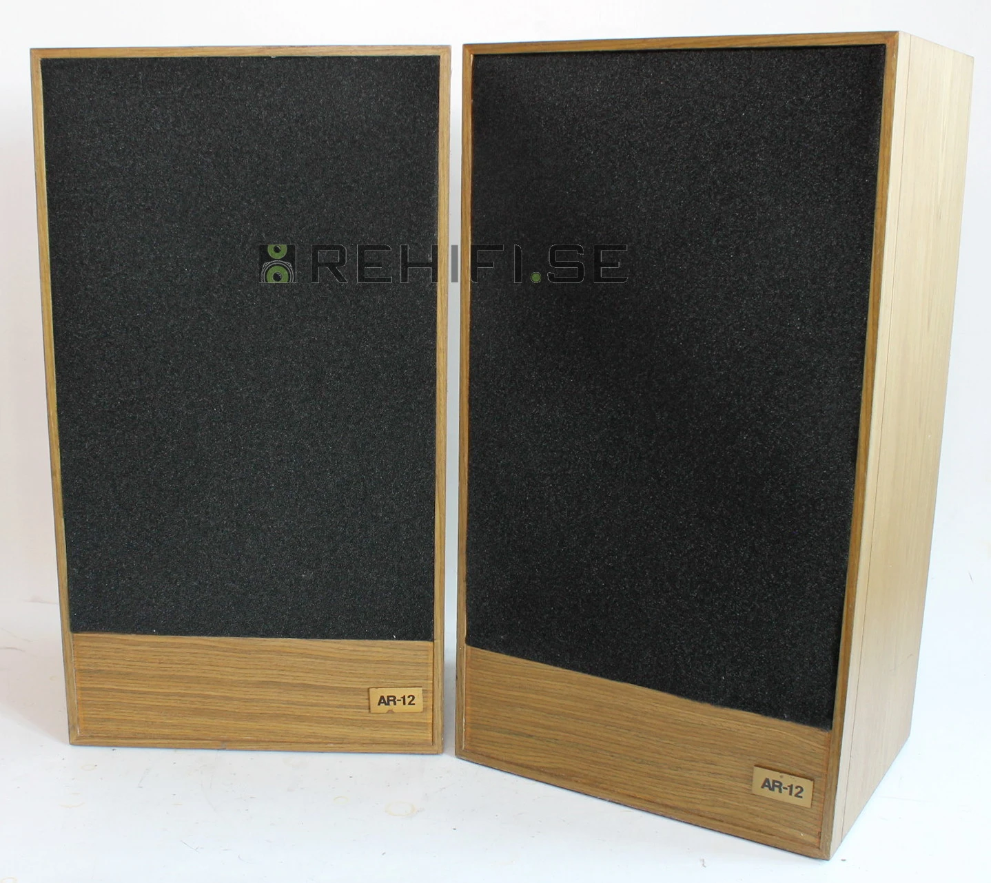 Acoustic Research AR12