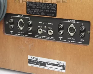 Akai 1730-SS