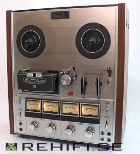 Akai 202D-SS