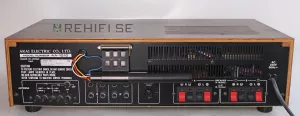 Akai AA-1010