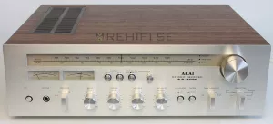 Akai AA-1030