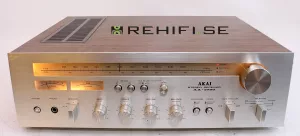 Akai AA-1030
