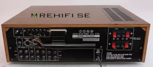 Akai AA-1030