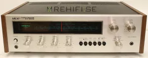Akai AA-8030