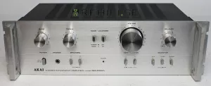 Akai AM-2250