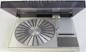 Bang & Olufsen / B&O Beogram 4002