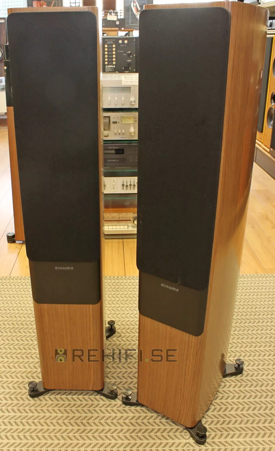 Dynaudio Contour 30