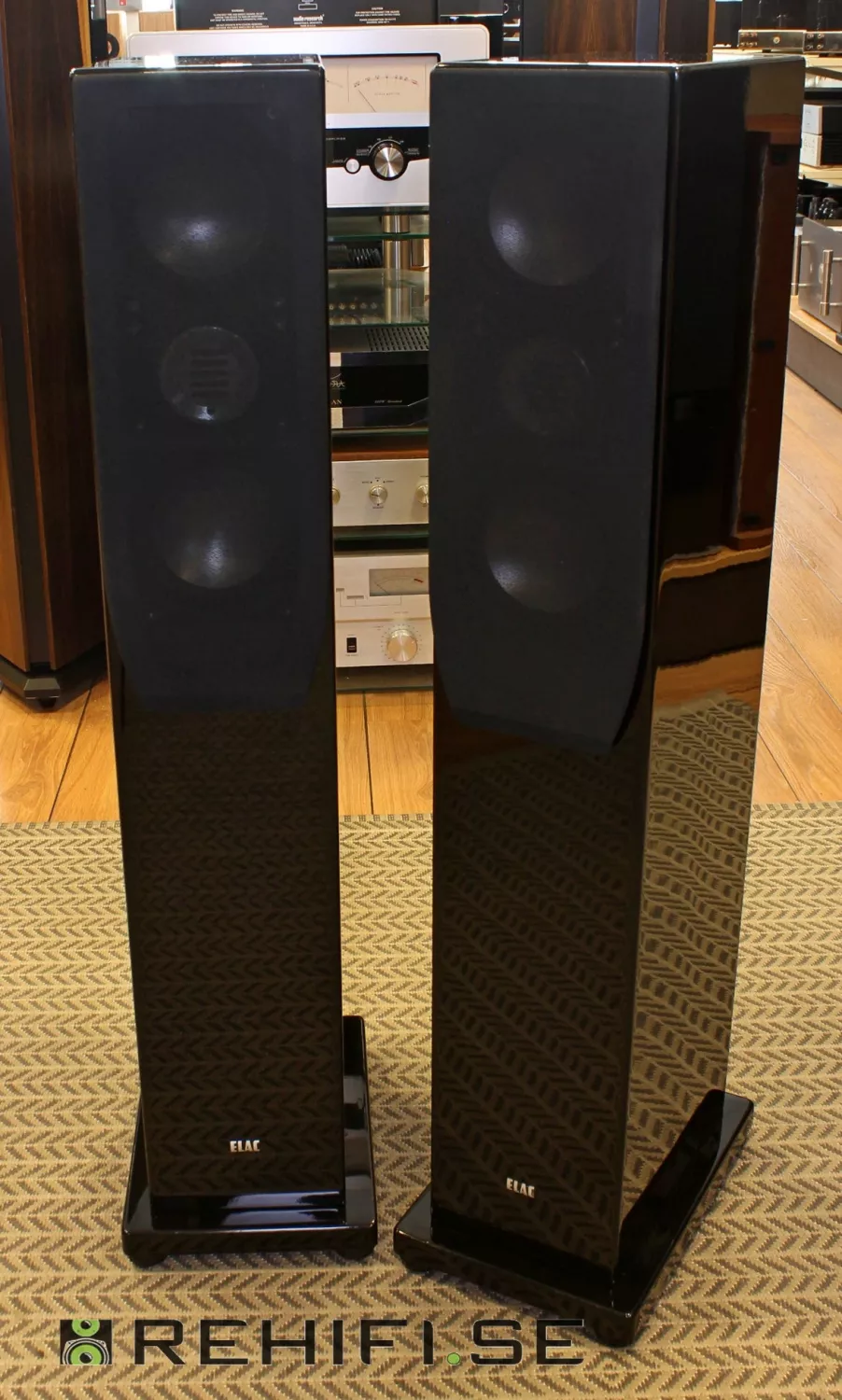 ELAC FS 207A begagnade golvhögtalare från Rehifi