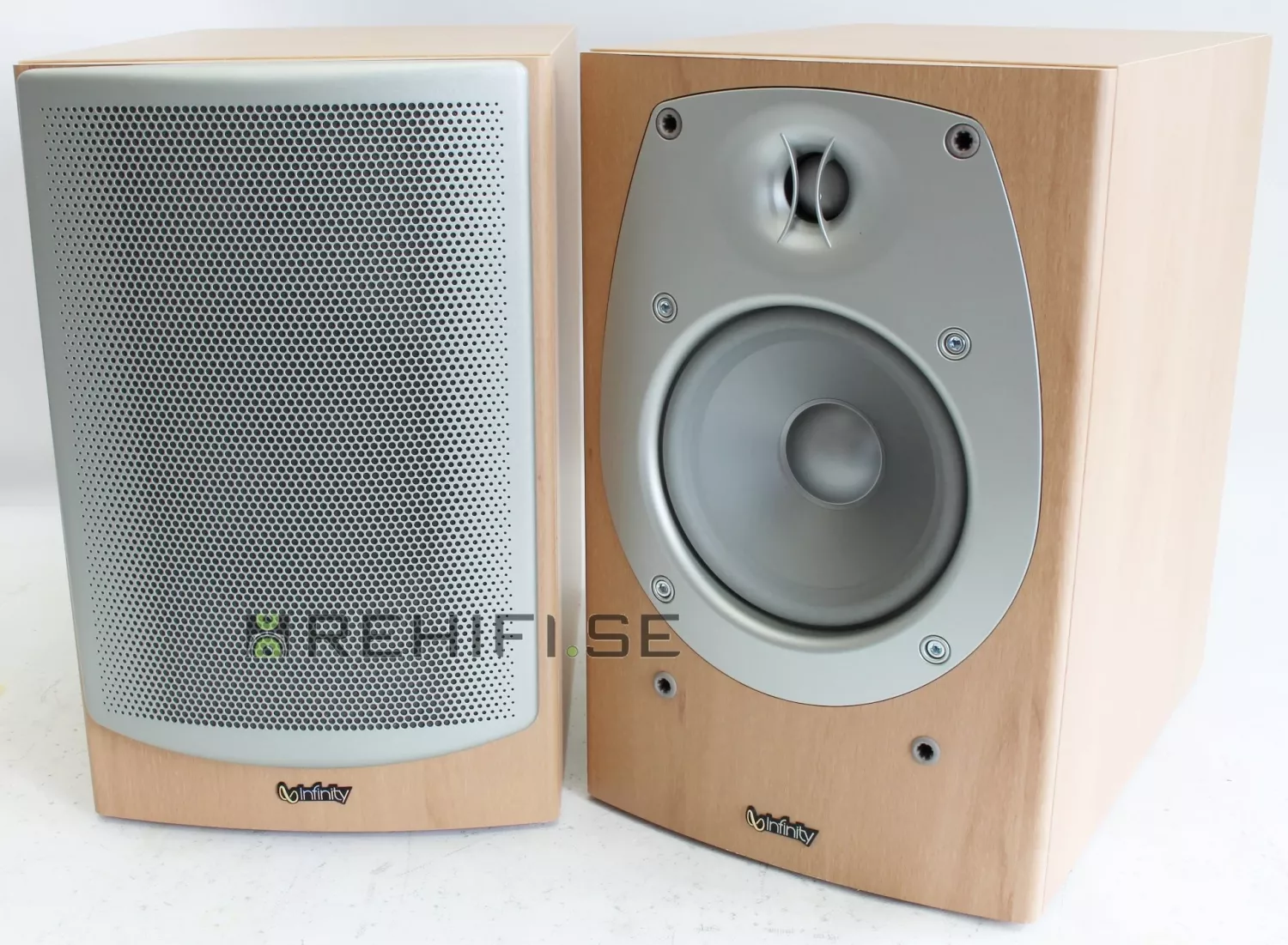 Infinity Beta Kit Infinity Beta 20 begagnade stativhögtalare från Rehifi