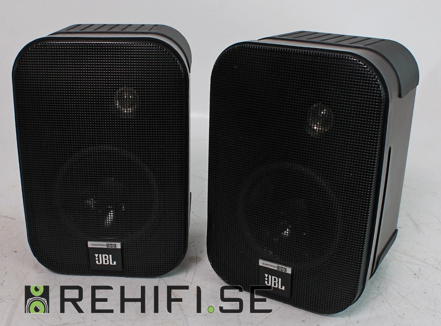 JBL Control One
