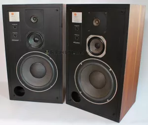 JBL L50