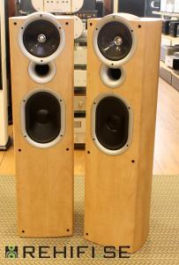 KEF Q7