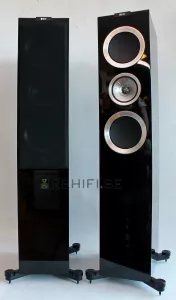 KEF R700