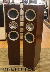 KEF R700