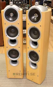 KEF Reference 203