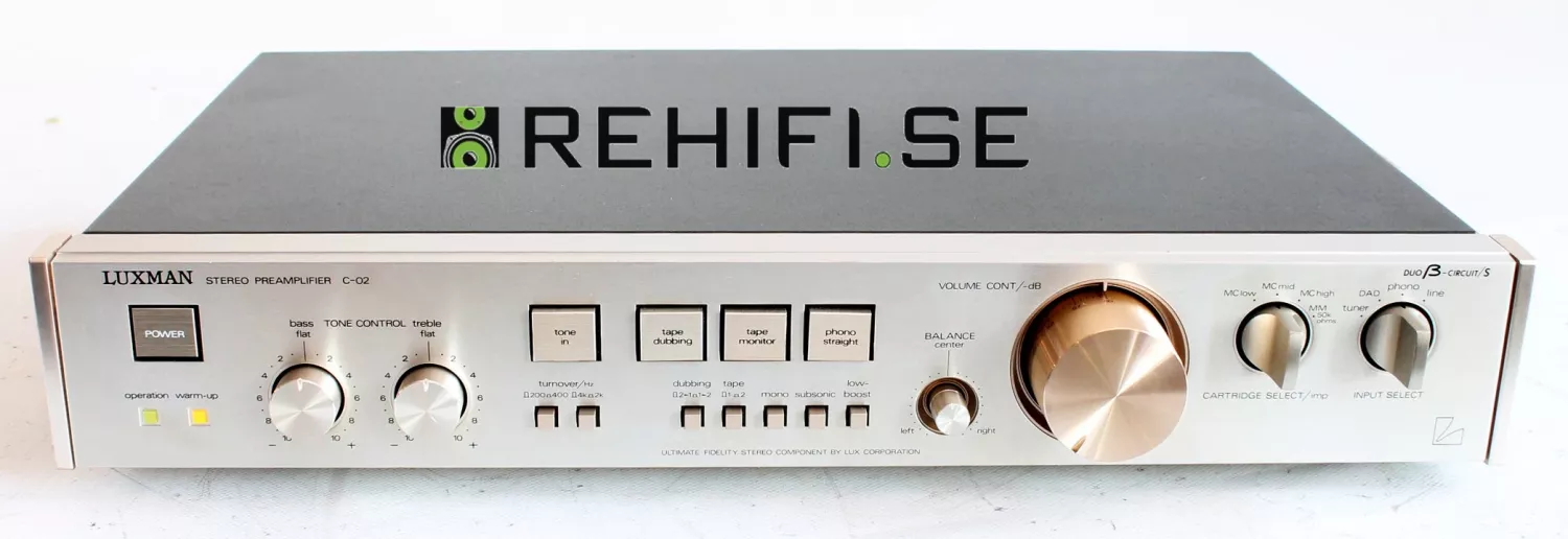 Luxman C-02