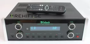 McIntosh C220