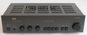 NAD 3020