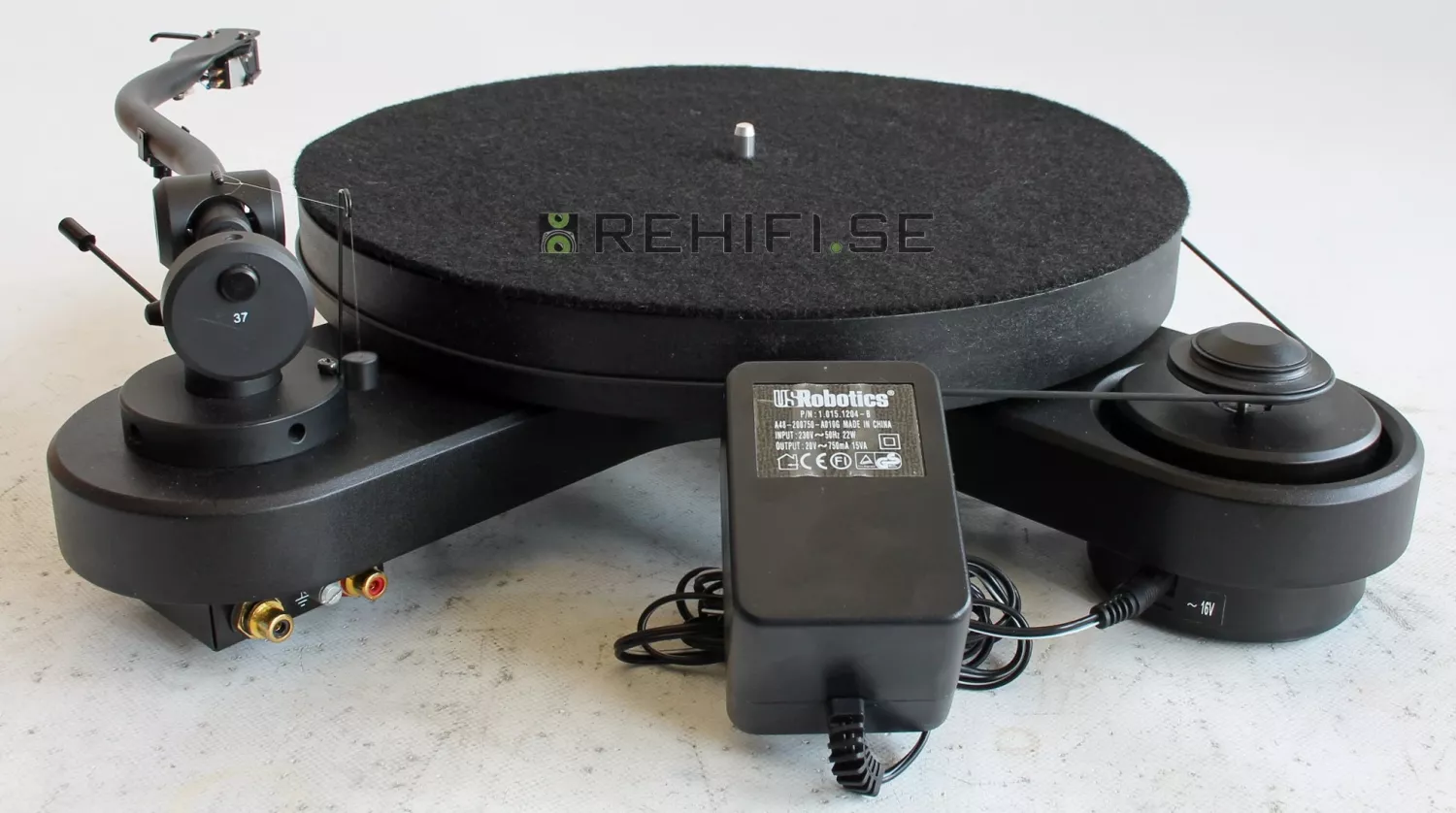 Pro-Ject RPM 1.3 Genie begagnad skivspelare från Rehifi