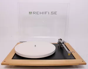Rega P9