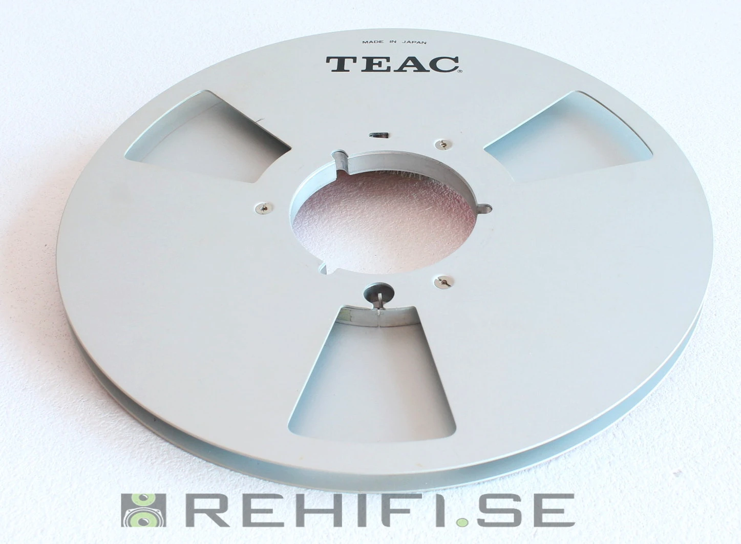 TEAC Metallspole