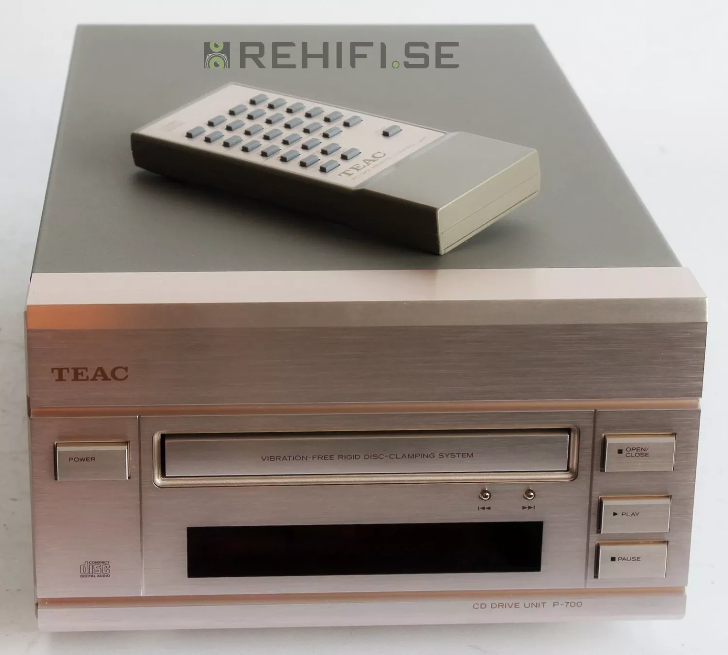 Begagnad CD transport TEAC P-700 från Rehifi