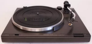 Technics SL-303