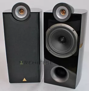 Triangle Genese Trio