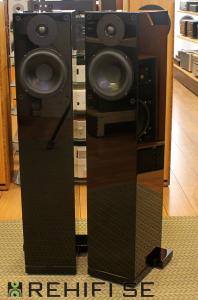 Wilson Benesch Square Two