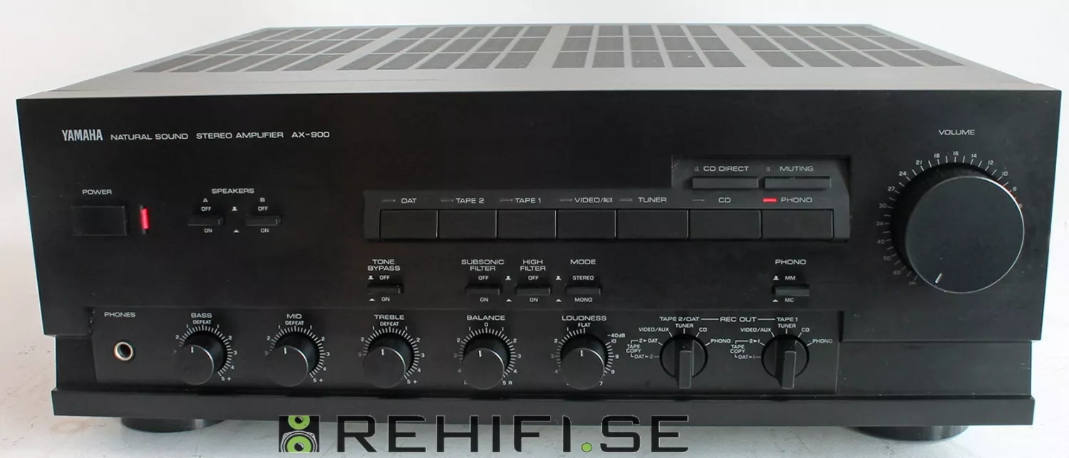Yamaha AX-900