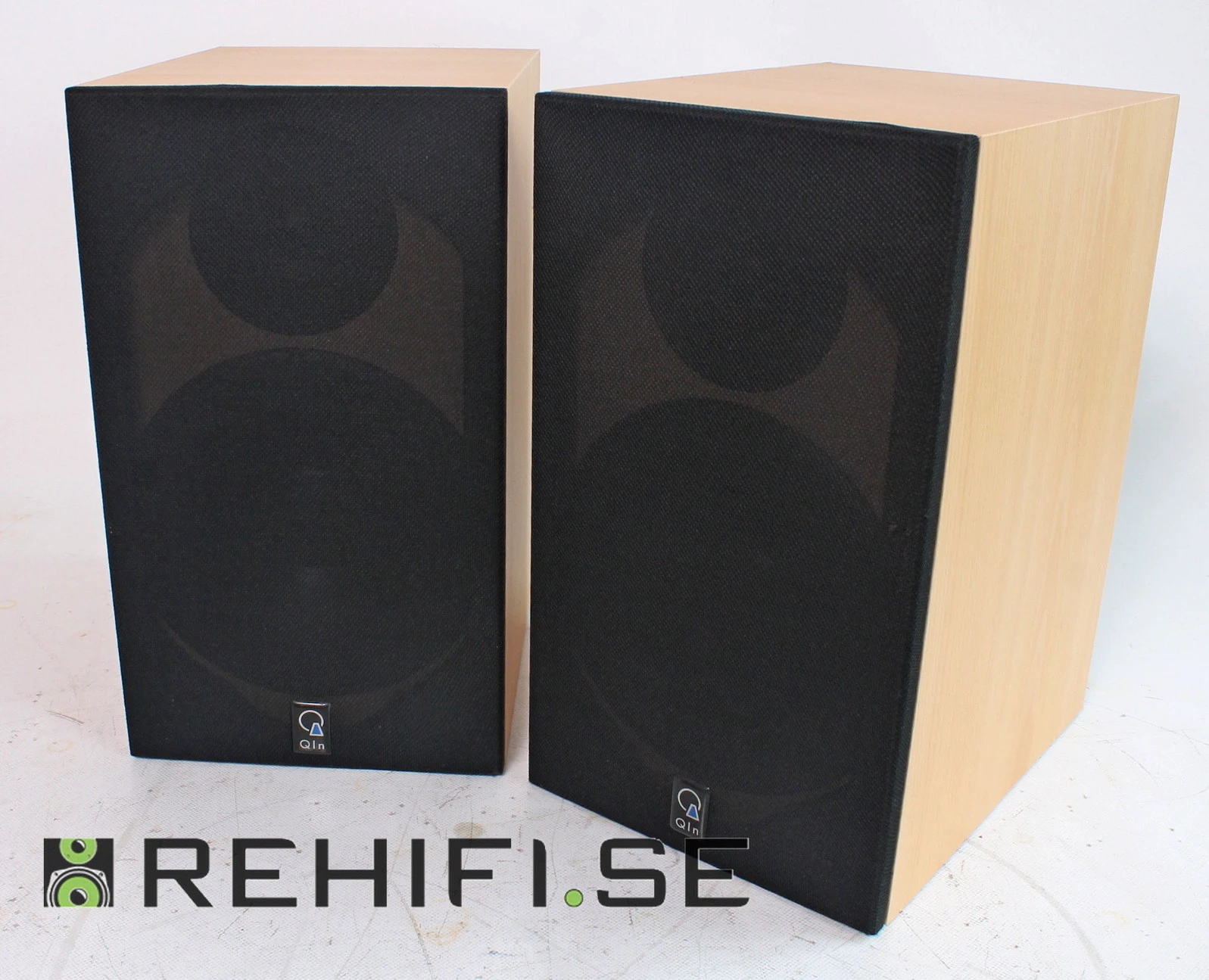 QLN 601 stativhögtalare från Rehifi