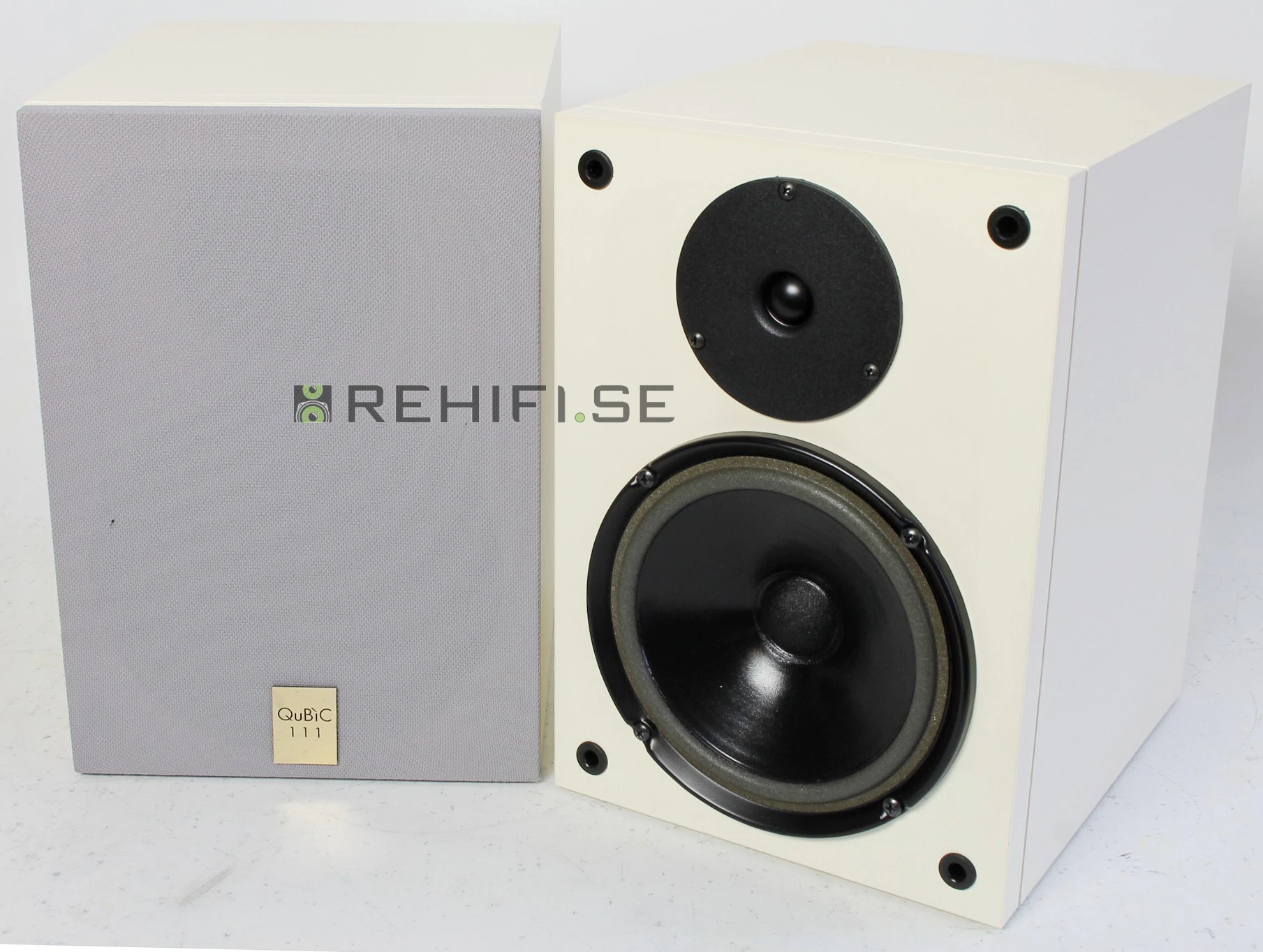 QLN QuBic 111 begagnade stativhögtalare från Rehifi