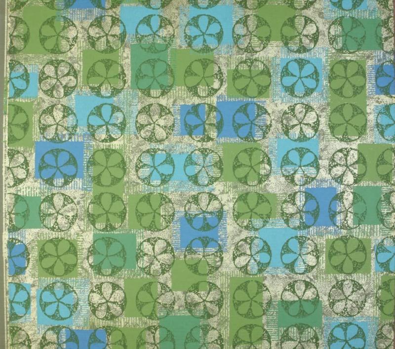 Inred med retrotapeter! Retrotapet i blått, grönt och beige. Rutor med mönster av runda blommor.