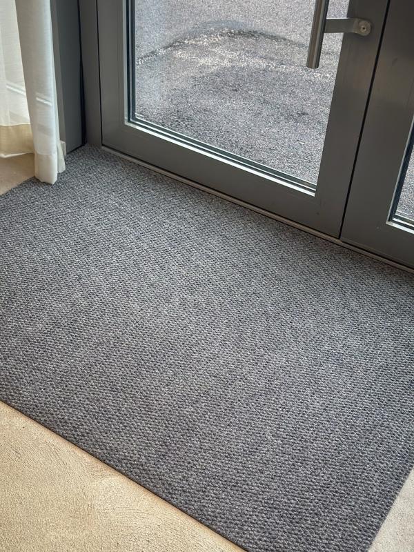 Meter-Rent Grå - Dörrmatta på metervara - 100cm bredd