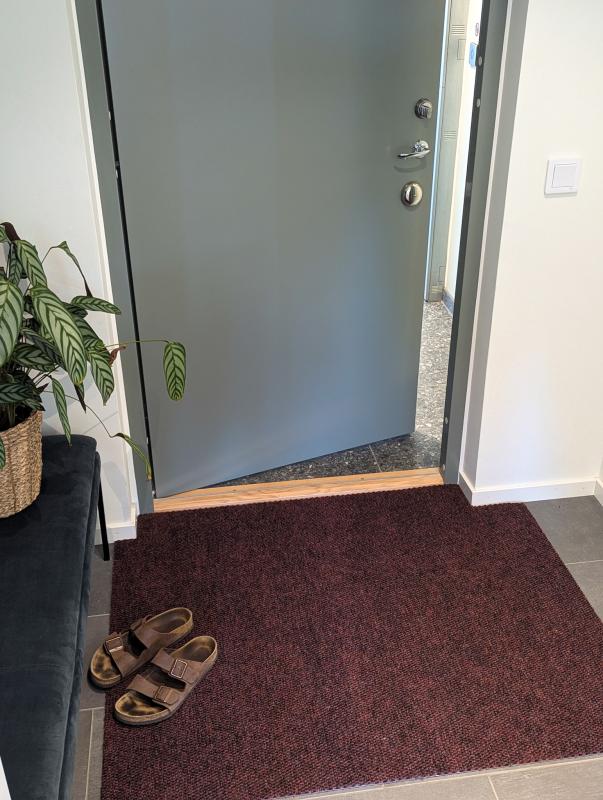 SmutsStopp Röd - Dörrmatta på metervara - 100cm bredd