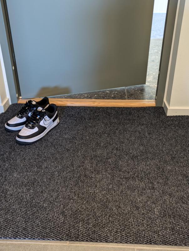 CleanStep Grå - Dörrmatta på metervara - 100cm bredd